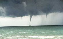 220px-great_lakes_waterspouts